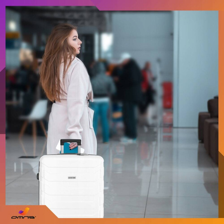 Walizka podróżna na kółkach średnia kuferek poliwęglan dla dziewczynki 63L