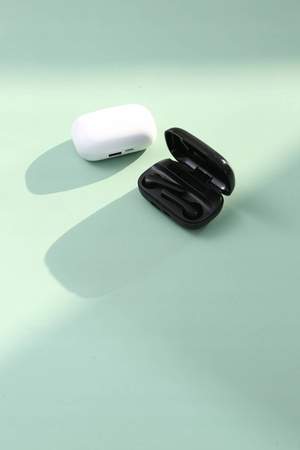 SŁUCHAWKI BEZPRZEWODOWE Sportowe BT5.1 + ETUI