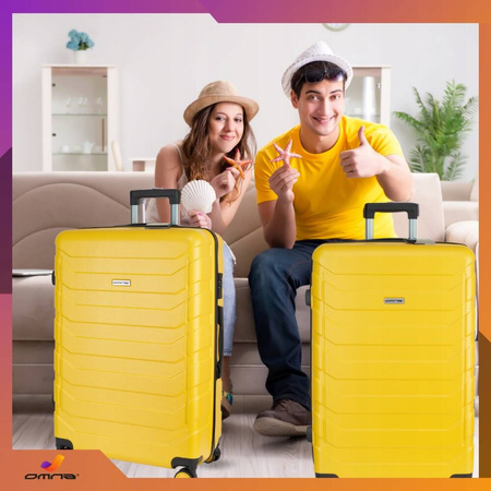 Walizka średnia podróżna solidna torba bagaż kufer lekka kółka samolot 63L